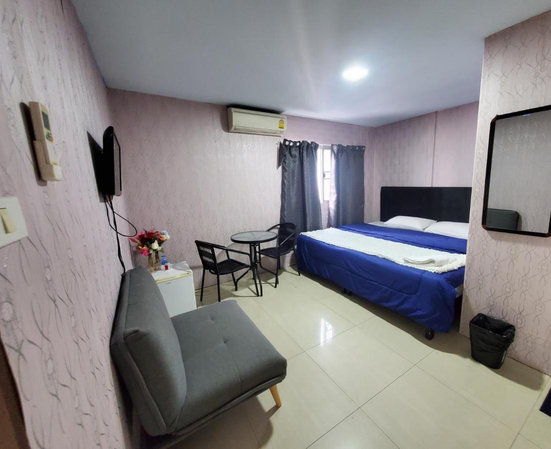 Uno Inn Bangkok Exteriör bild